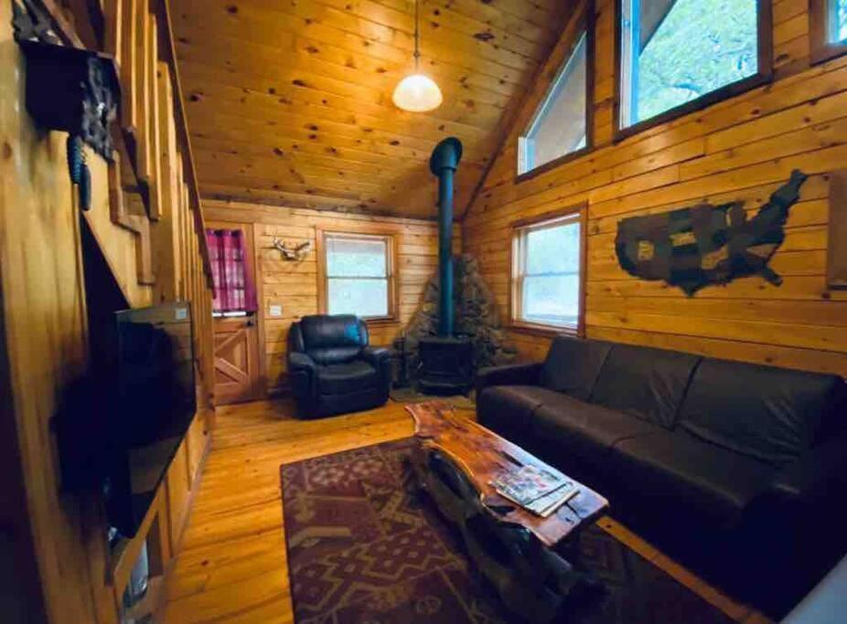 The Loft At Bear Mountain Log Cabins Eureka Springs Extérieur photo